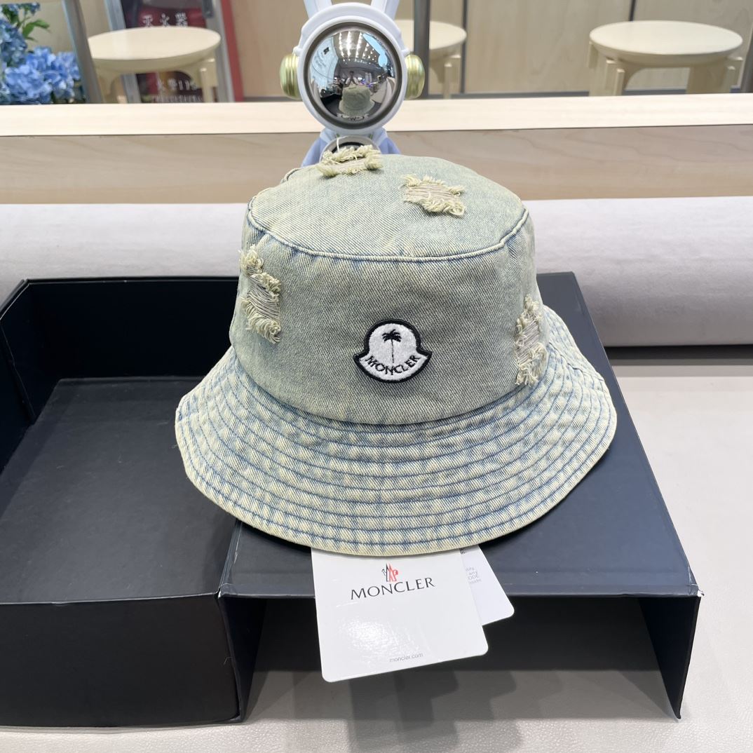 Moncler Caps